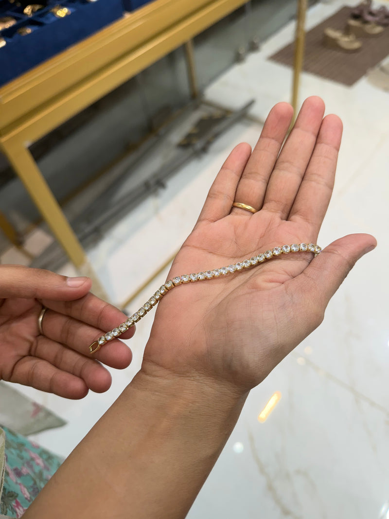 ETERNIA Timeless Tennis Bracelet Gold