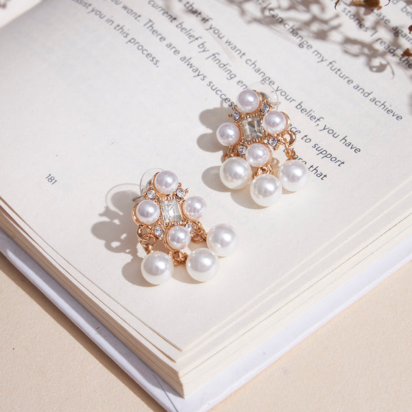 Pearl & Stone Studded Earrings