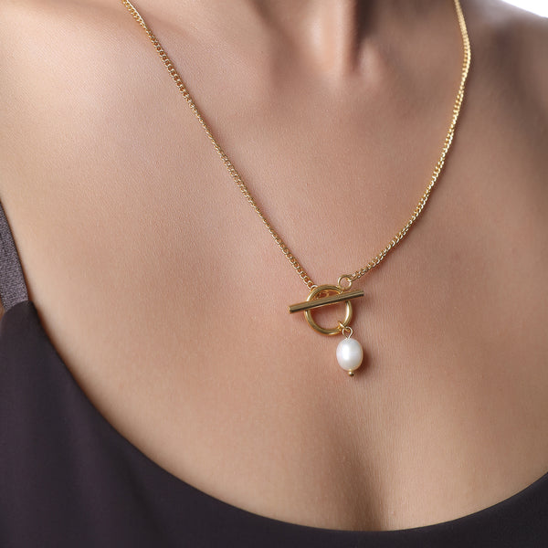 Freshwater Pearl Pendant Necklace