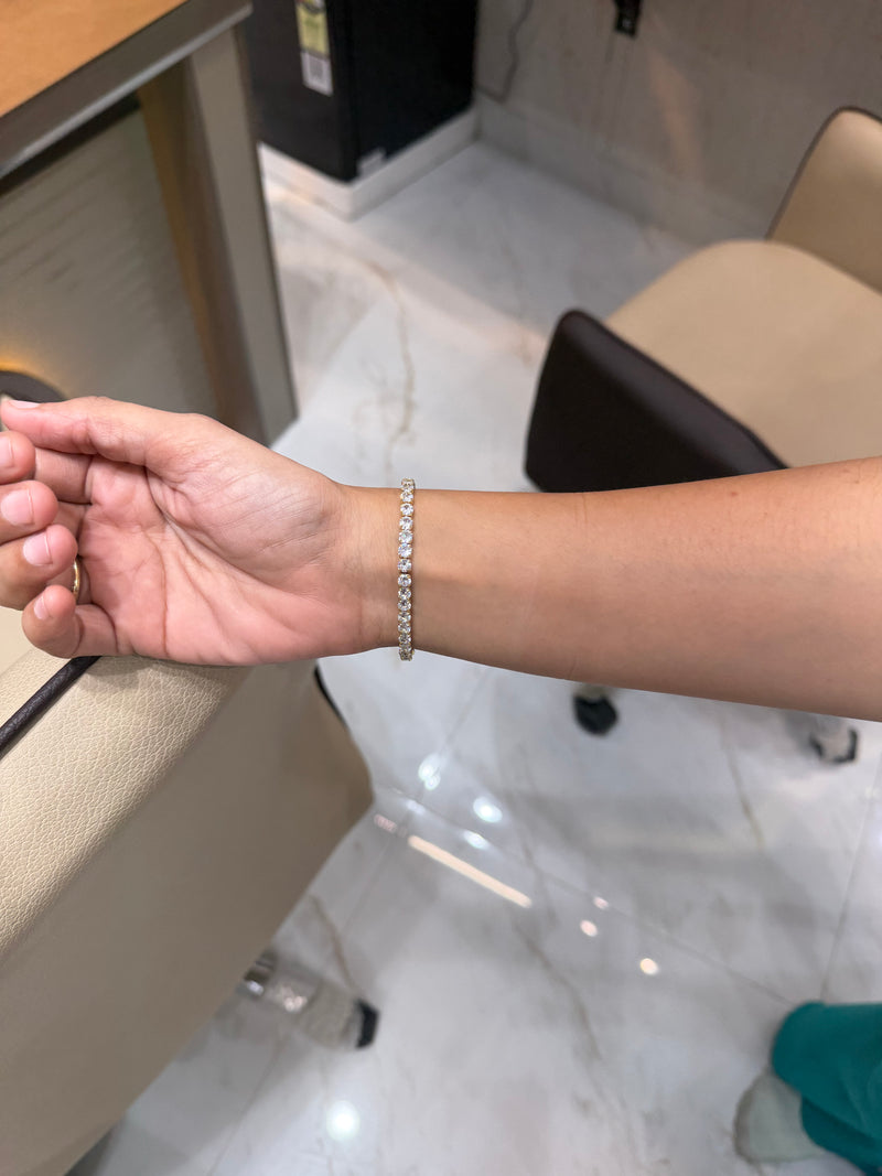 ETERNIA Timeless Tennis Bracelet Gold