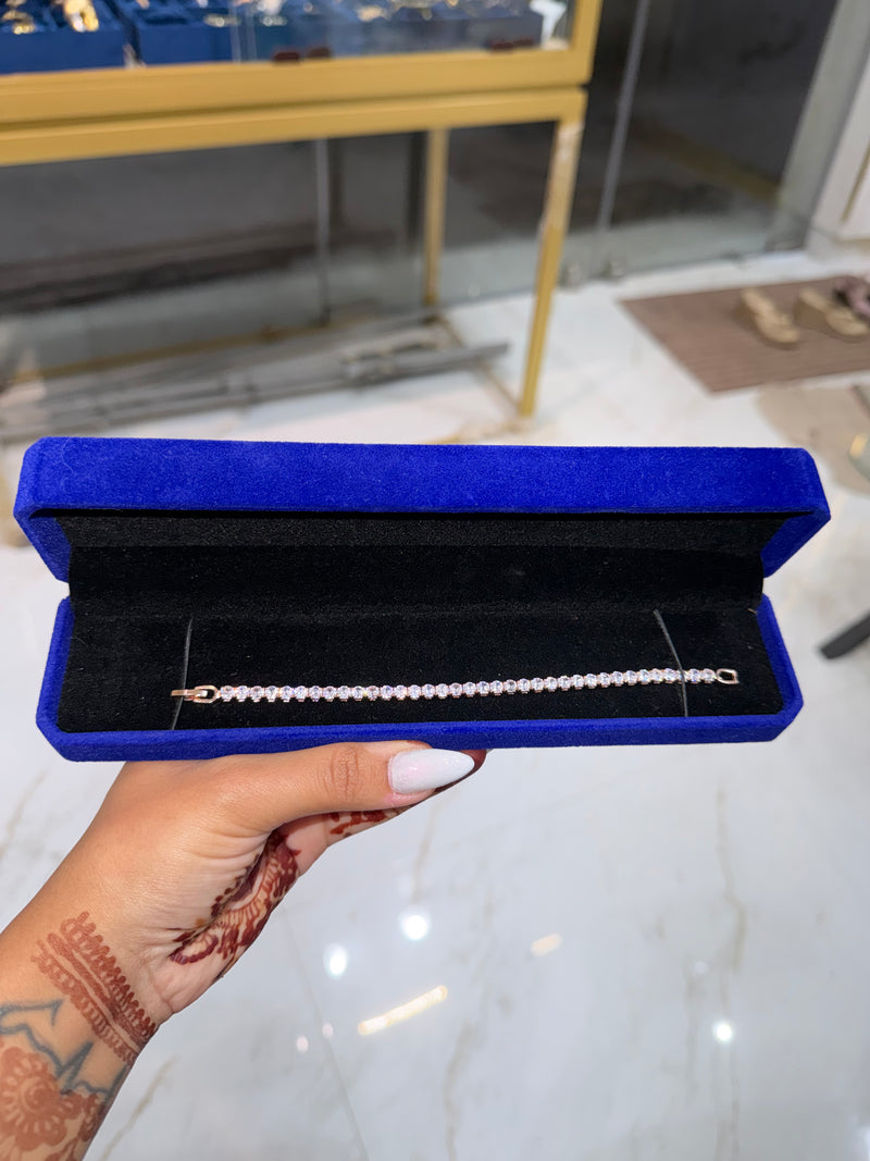 ETERNIA Timeless Tennis Bracelet Gold