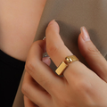 Vogue Edge Adjustable Ring